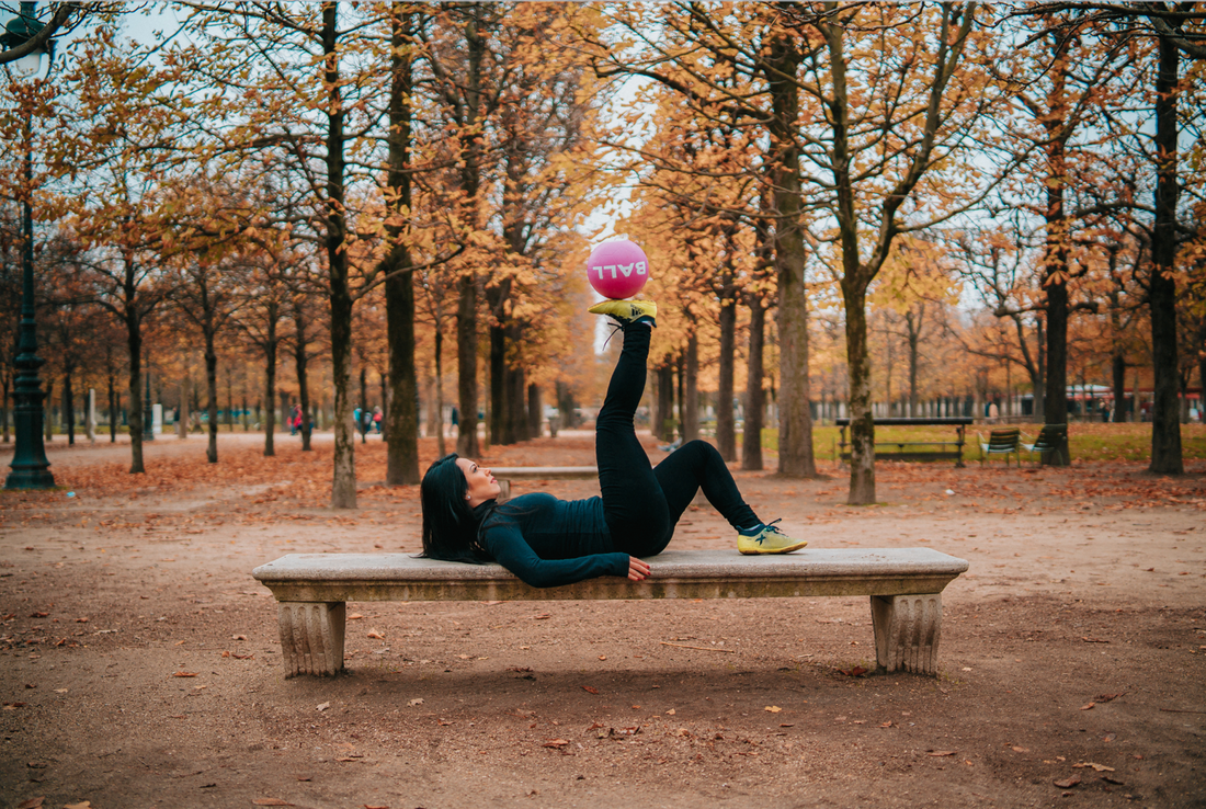 football freestyle sit down raquel speen ball rose panna street soccer