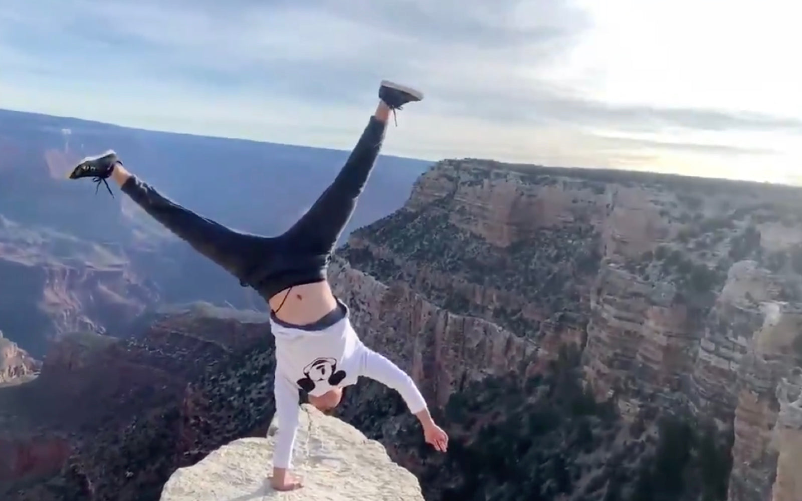 Ryu tricks acrobatics freestyle